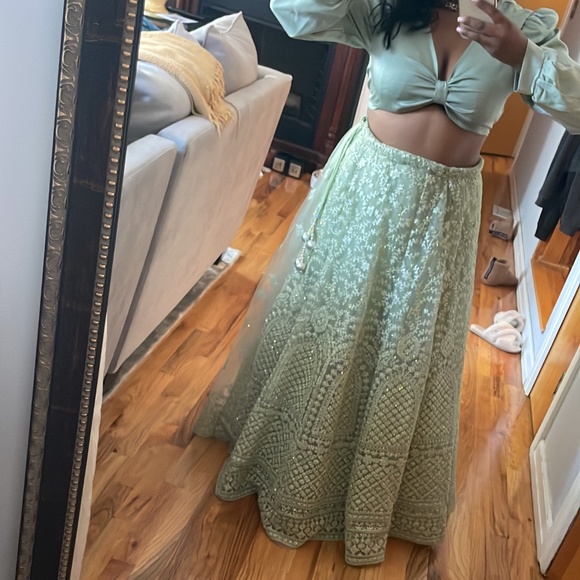 Indian outfit - Picture 1 of 3